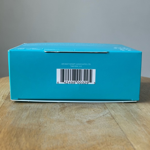 Aromatherapy Associates Revive Body Brush - Picture 8 of 8